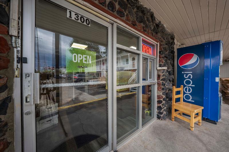 Budget Inn Bend image
