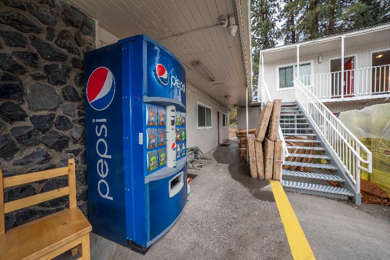 Budget Inn Bend image