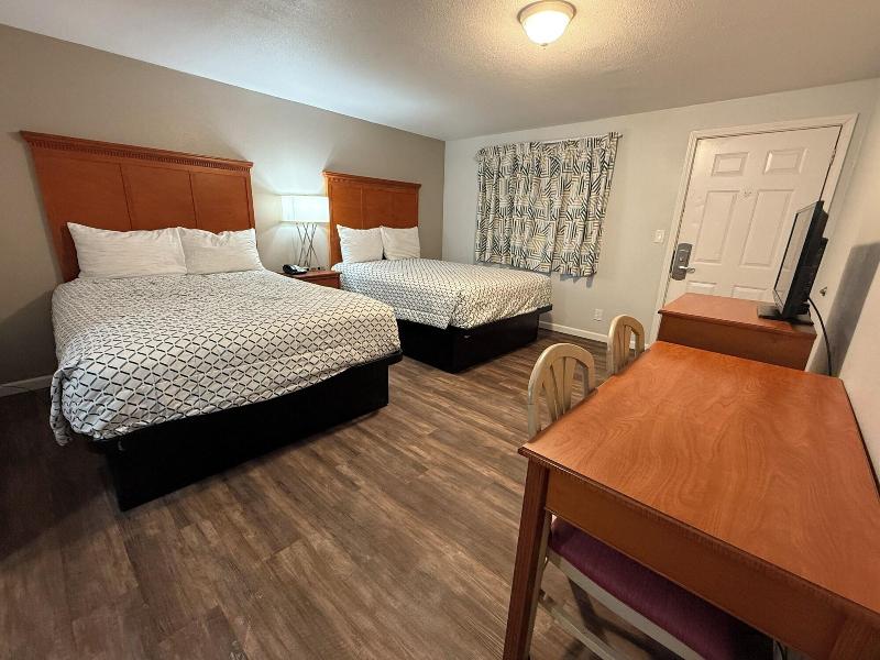 Budget Inn Bend image
