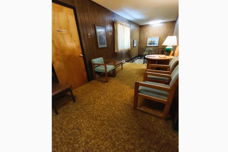Love Hotels Voyageur by OYO at International Falls image