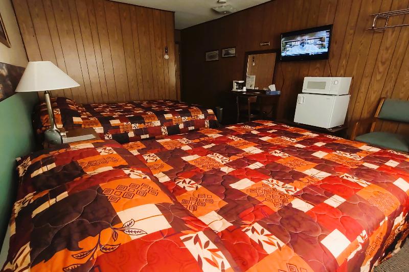 Love Hotels Voyageur by OYO at International Falls image