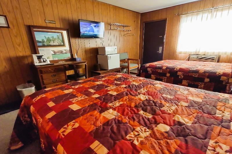 Love Hotels Voyageur by OYO at International Falls image