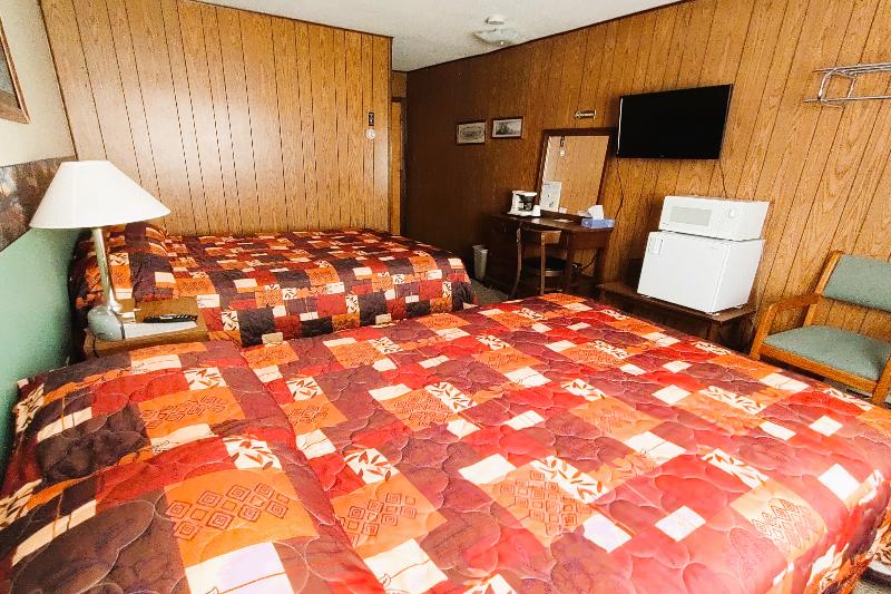Love Hotels Voyageur by OYO at International Falls image