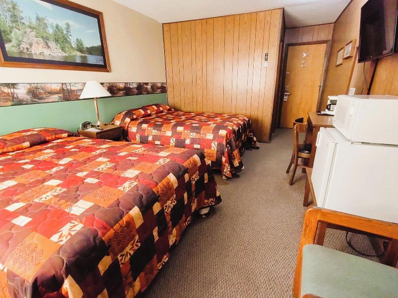Love Hotels Voyageur by OYO at International Falls image