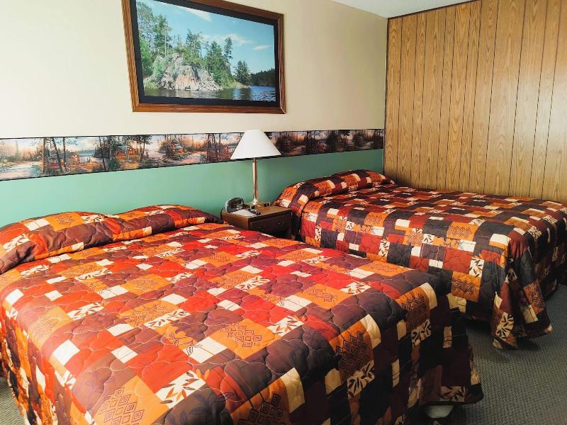 Love Hotels Voyageur by OYO at International Falls image