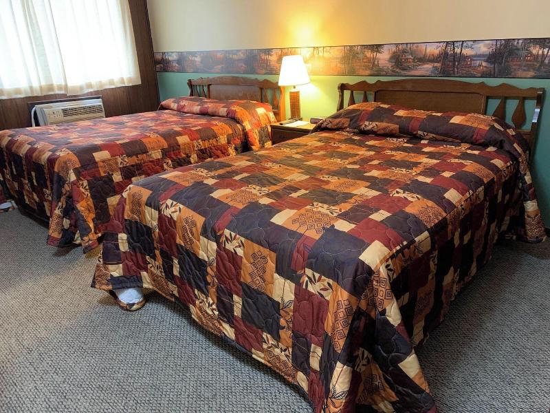 Love Hotels Voyageur by OYO at International Falls image