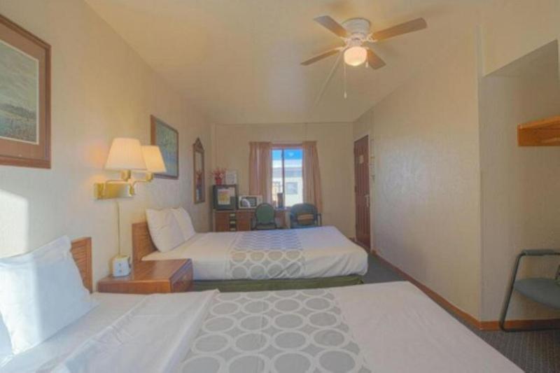 Love Hotels Silver Street by OYO at Hurley WI image