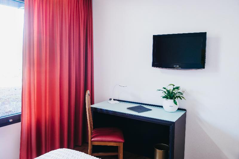 Logis Hotel Au Lion Rouge image