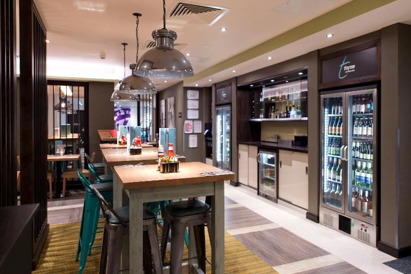Premier Inn London Southgate image