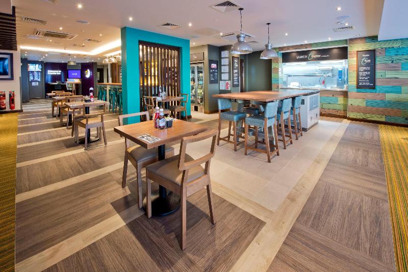 Premier Inn Letchworth Garden City image