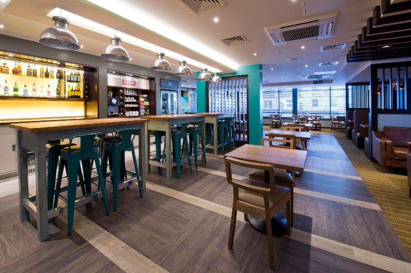 Premier Inn Letchworth Garden City image