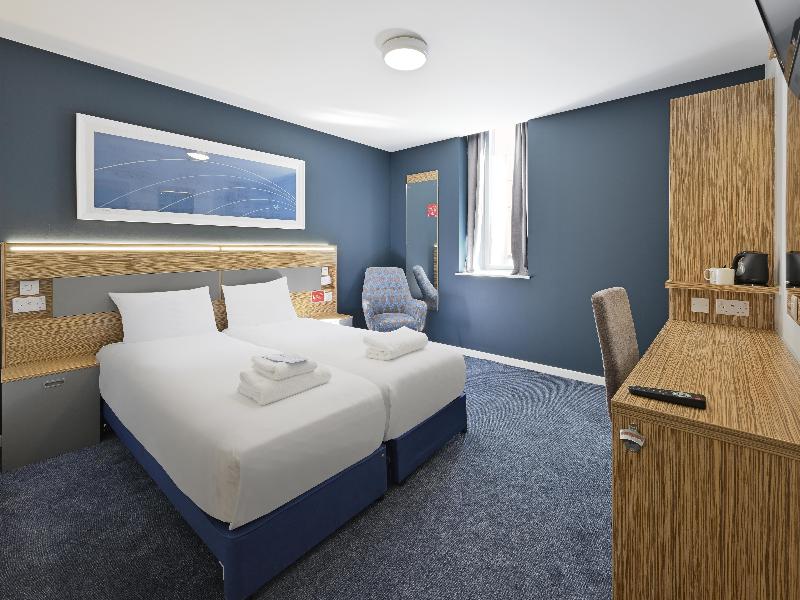 Travelodge London Barking image