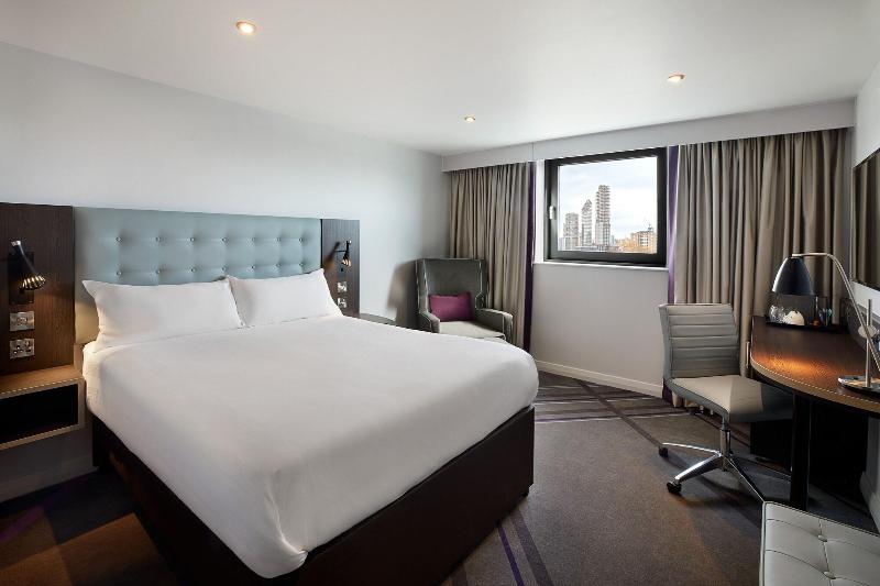 Premier Inn Edinburgh Park - Airport
