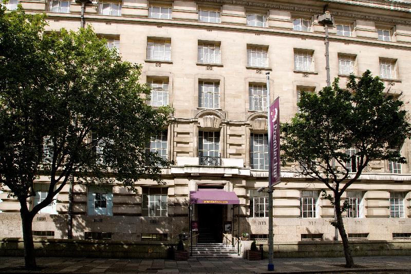 Premier Inn London County Hall image
