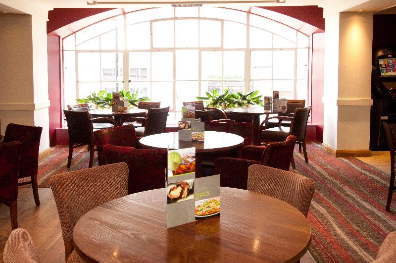 Premier Inn London County Hall image