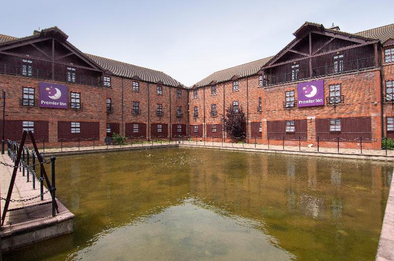 Premier Inn Milton Keynes Sw - Furzton Lake