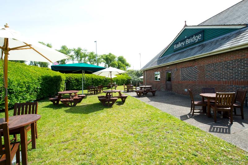 Premier Inn Christchurch West