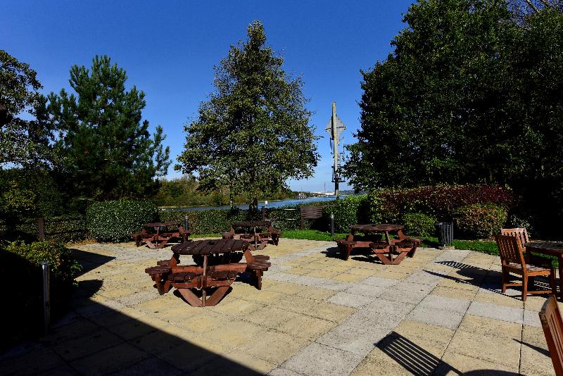 Premier Inn Isle Of Wight - Newport image