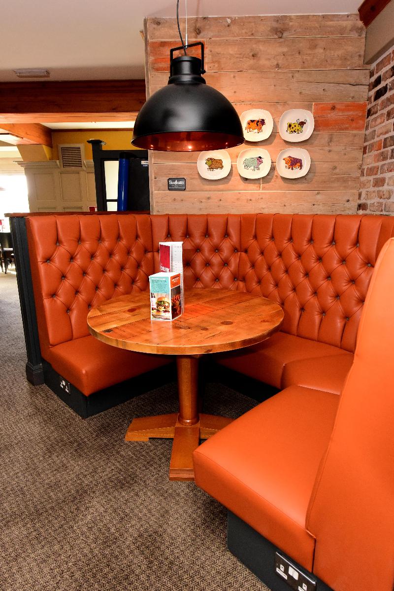 Premier Inn Isle Of Wight - Newport image