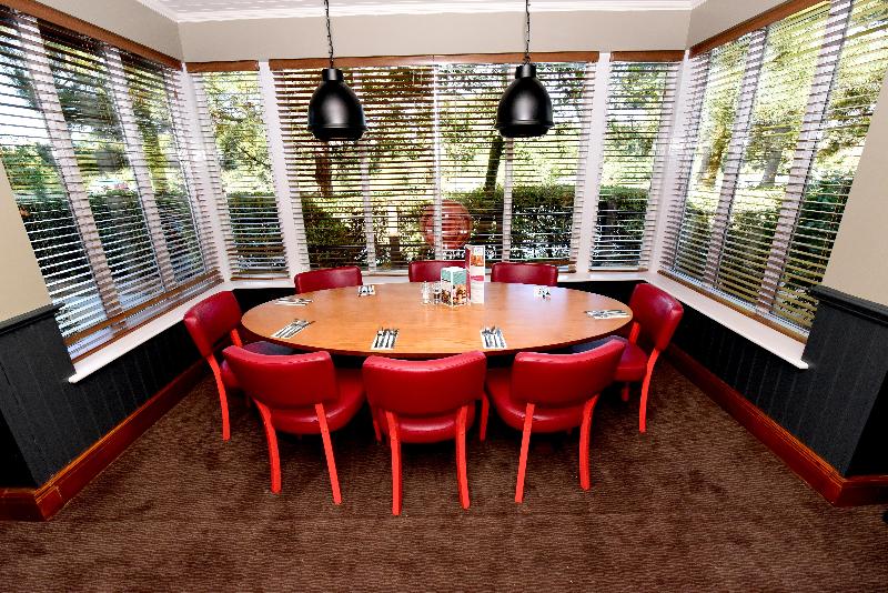 Premier Inn Isle Of Wight - Newport image