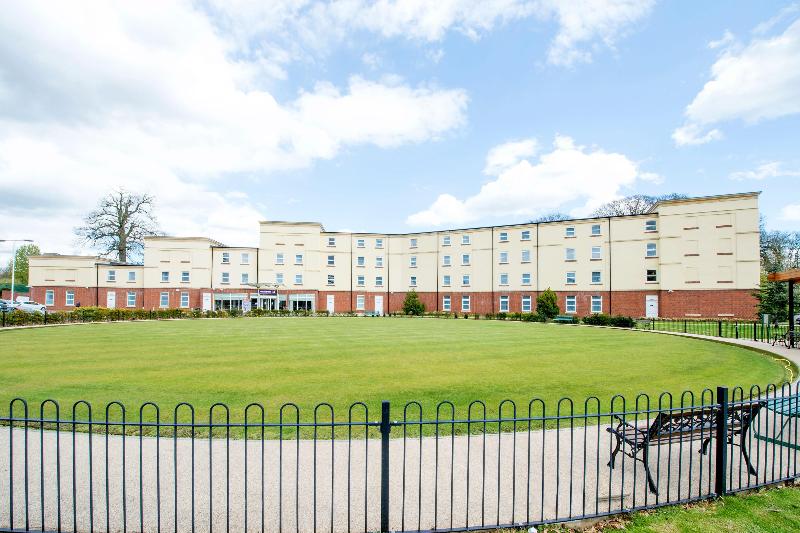 Premier Inn Stoke/Trentham Gardens