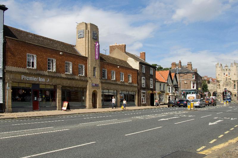 Premier Inn York City - Blossom St North image