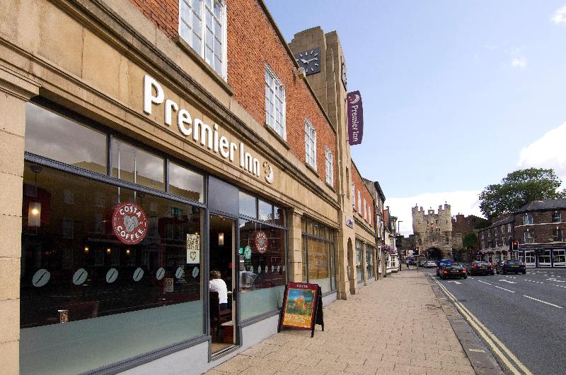 Premier Inn York City - Blossom St North image