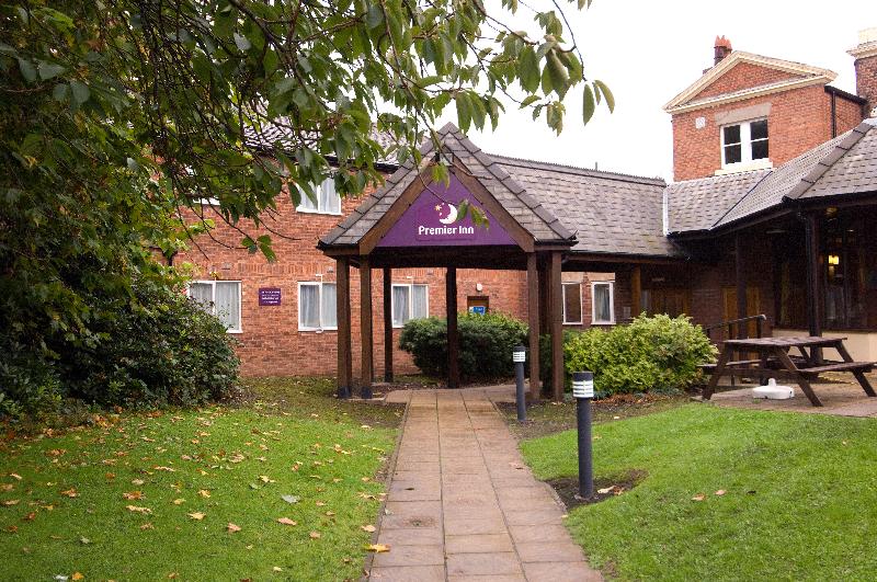 Premier Inn Wirral - Childer Thornton image