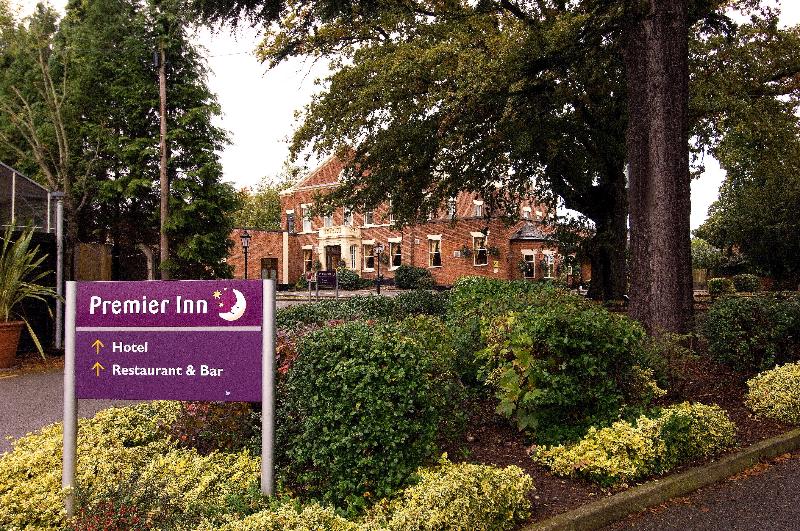 Premier Inn Wirral - Childer Thornton image