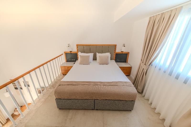 Palmonte Suites