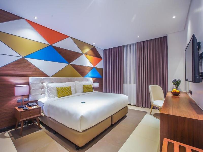 Summit Hotel Naga image