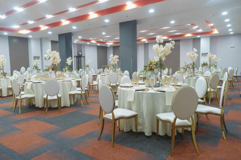 Go Hotels Plus Tuguegarao image