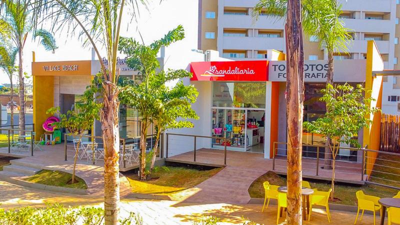 Hot Beach Suites image
