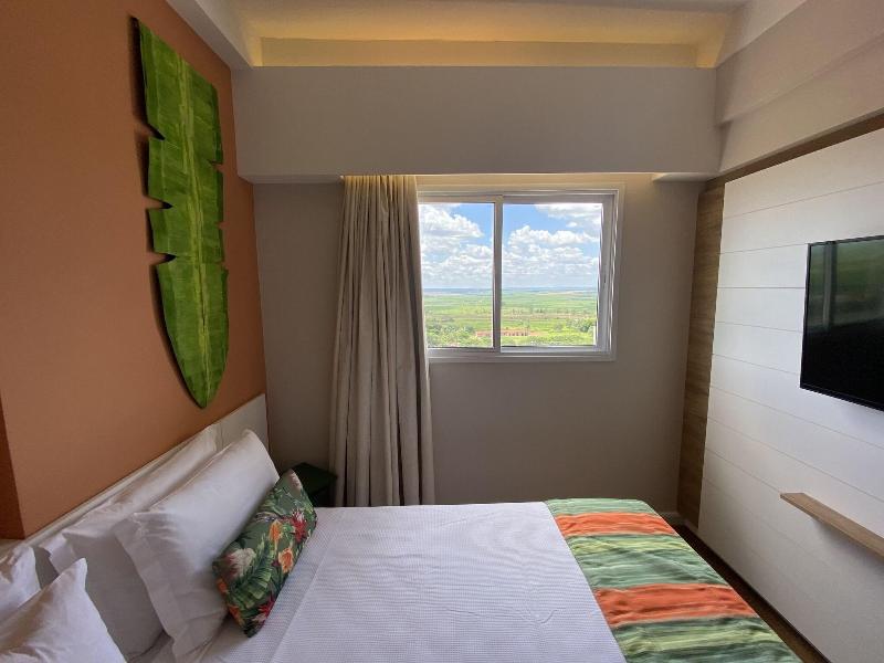 Hot Beach Suites image