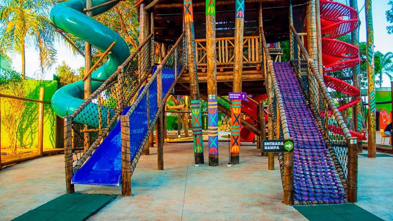 Hot Beach Suites image