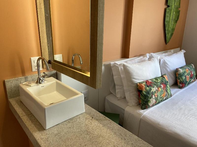Hot Beach Suites image