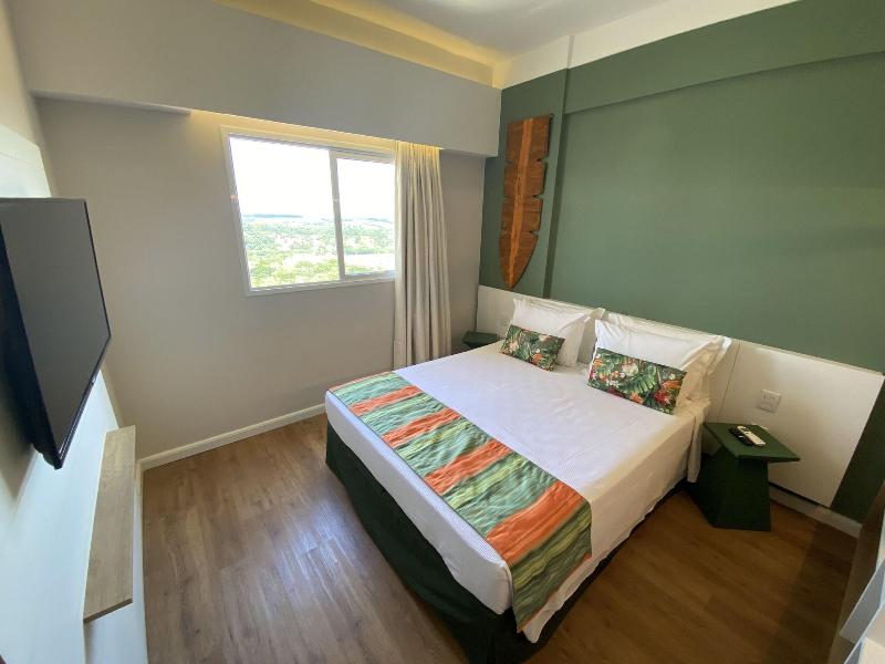 Hot Beach Suites image