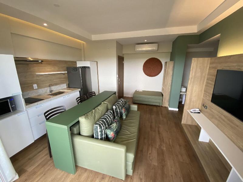 Hot Beach Suites image