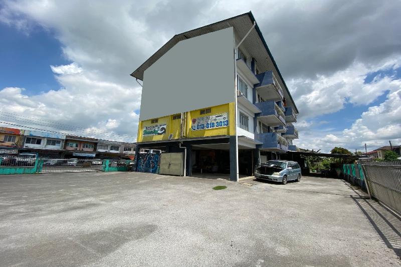 HOME 90295 Beacon Homestay Kuching