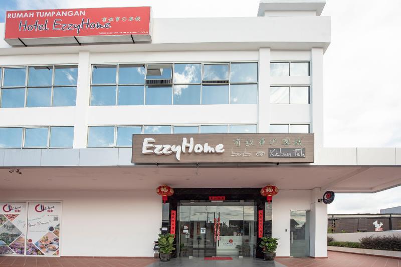 Capital O 90447 Hotel Ezzyhome Kebun Teh image