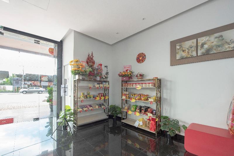 Capital O 90447 Hotel Ezzyhome Kebun Teh image