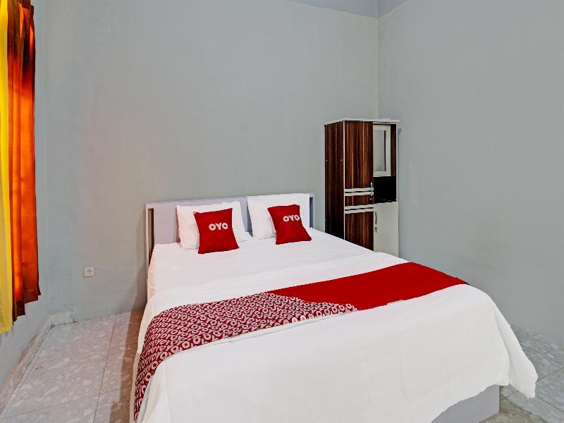 OYO 91210 Hotel J3 image