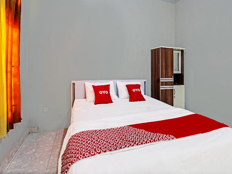 OYO 91210 Hotel J3 image