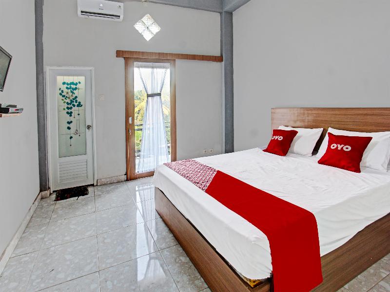 OYO 91210 Hotel J3 image