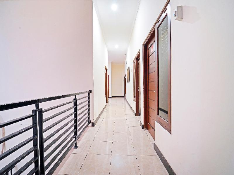 91342 Tatti Inn image