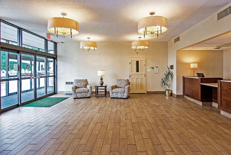 Clarion Inn Elmira image