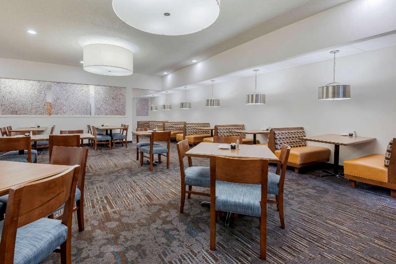 Clarion Inn Elmira image