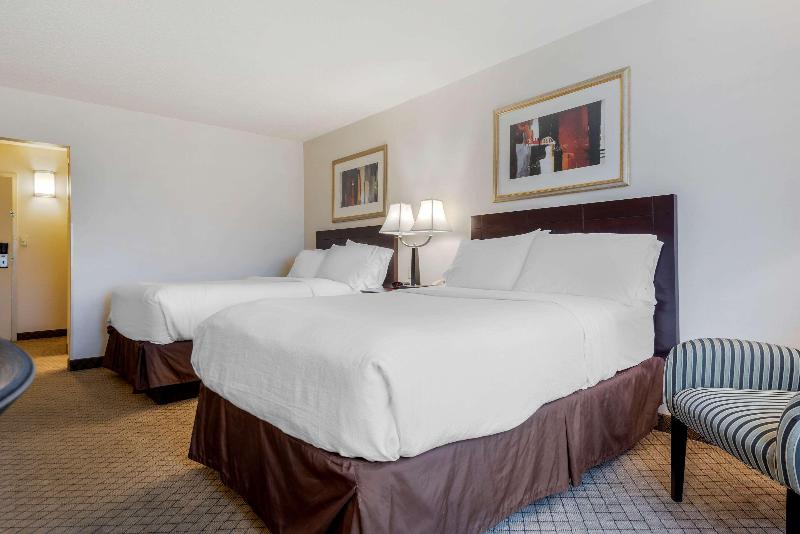 Clarion Inn Elmira image