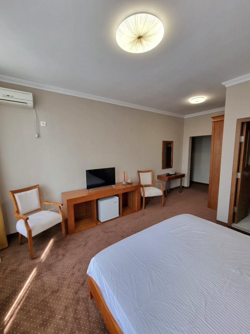Vila Central image