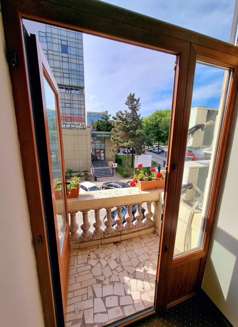 Vila Central image